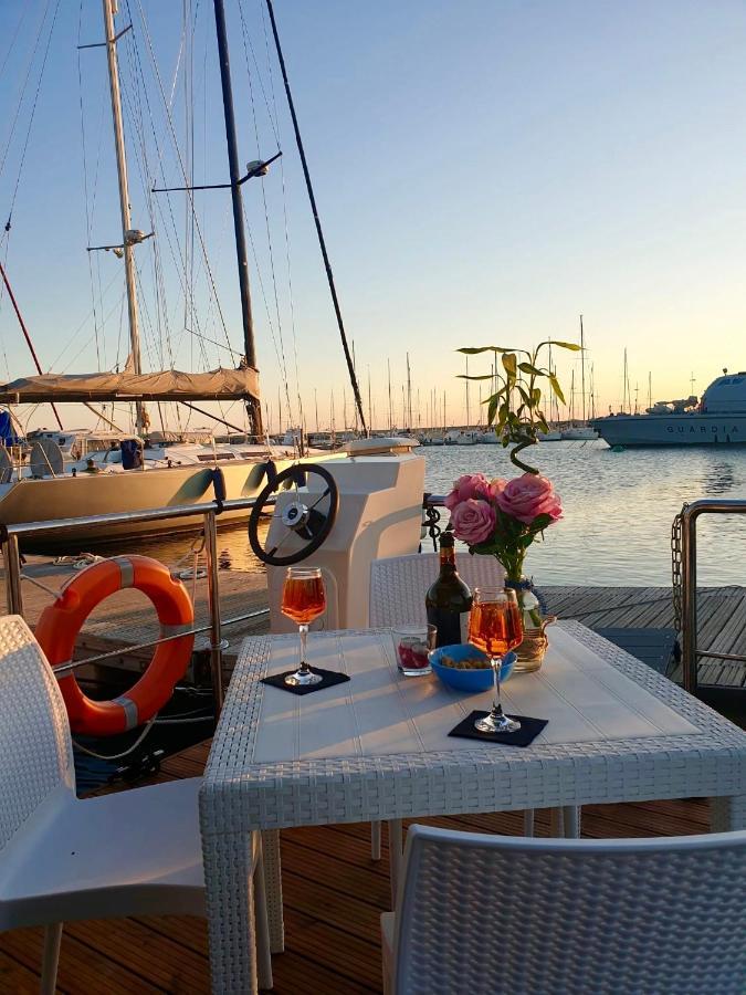 Houseboat Seabreeze Hotell Alghero Exteriör bild