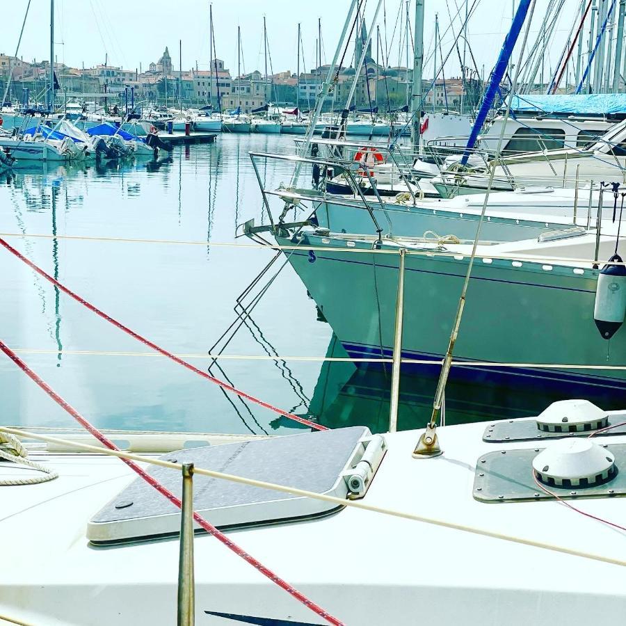 Houseboat Seabreeze Hotell Alghero Exteriör bild