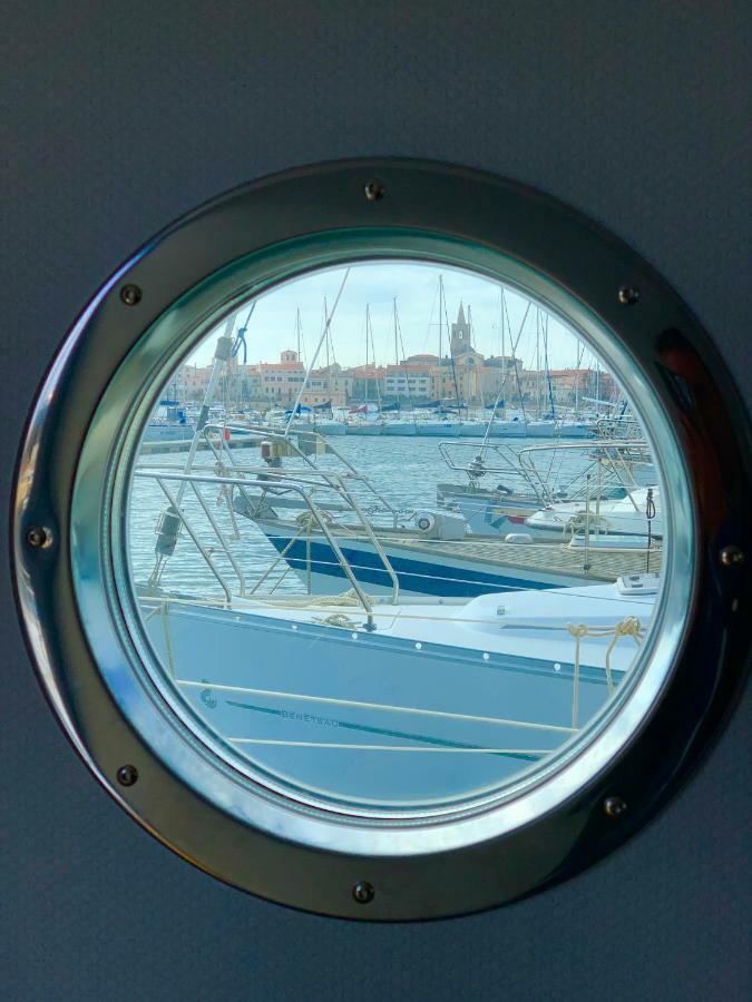 Houseboat Seabreeze Hotell Alghero Exteriör bild